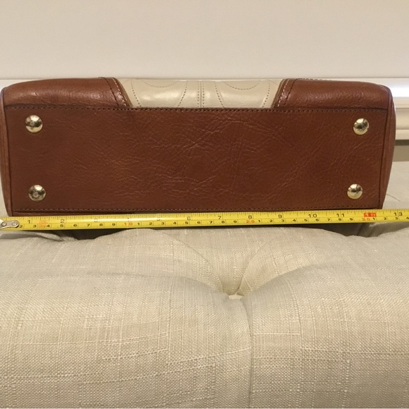 Genuine Vintage Coach Hampton Embossed Leather Satchel - Cream with Pecan Trim - Picture 10 of 13